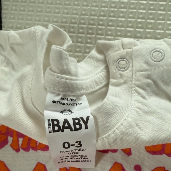 Cotton on|Baby girl cute outfit, “straight up mamas girl” tee & ribbed leggings• - Picture 4 of 5